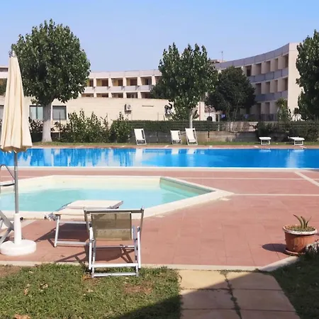 بيت للعطل Villetta In Villaggio Vacanze Metatur - ميتابونتو