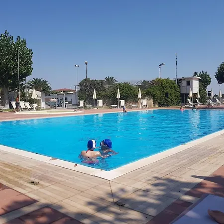 Villetta In Villaggio Vacanze Metatur - * ميتابونتو